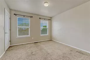 24070 E Hawaii Pl, Aurora, CO 80018 - Photo 31