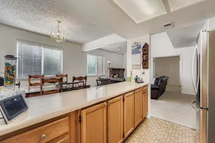 1044 S Yampa St, Aurora, CO 80017 - Photo 7