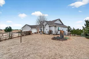 455 Bayou Gulch Cir, Elizabeth, CO 80107 - Photo 3