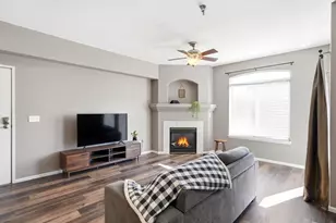 2575 S Syracuse Way, Denver, CO 80231 - Photo 33