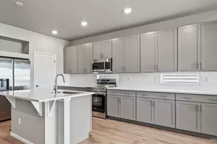 17579 E 103rd Dr, Commerce City, CO 80022 - Photo 3