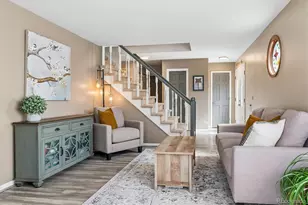 8281 S Yukon Way, Littleton, CO 80128 - Photo 3