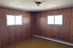 226 E 7th St, Walsenburg, CO 81089 - Photo 9