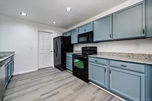 7921 S Kalispell Way, Englewood, CO 80112 - Photo 9