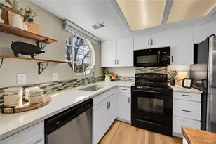 12685 E Pacific Cir, Aurora, CO 80014 - Photo 5