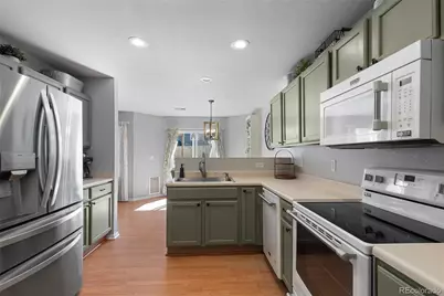 5412 S Quatar Circle, Aurora, CO 80015 - Photo 9