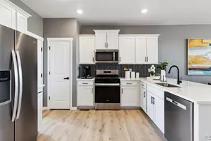 28244 E 8th Pl, Watkins, CO 80137 - Photo 9