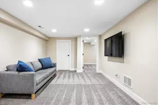 2027 E 25th Ave, Denver, CO 80205 - Photo 9