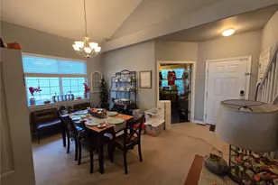 25811 E 5th Pl, Aurora, CO 80018 - Photo 9