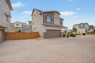 13676 E 101st Ave, Commerce City, CO 80022 - Photo 3