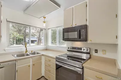 9801 Garrison Court, Broomfield, CO 80021 - Photo 3