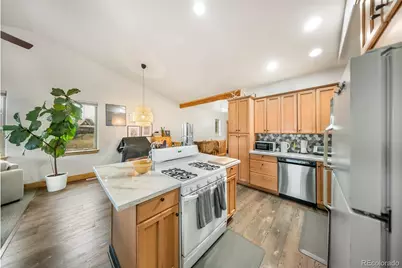 143 E Grand Avenue, Hot Sulphur Springs, CO 80451 - Photo 9