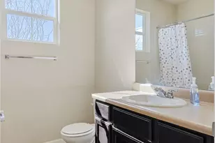 8025 E 21st Ave, Denver, CO 80238 - Photo 19