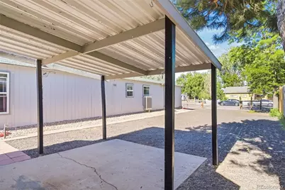 422 Willow Drive, Lochbuie, CO 80603 - Photo 5