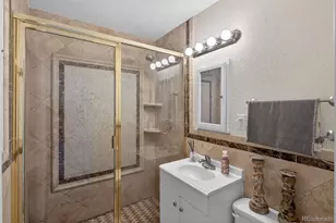 820 Newark St, Aurora, CO 80010 - Photo 17