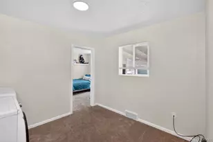 820 Newark St, Aurora, CO 80010 - Photo 19