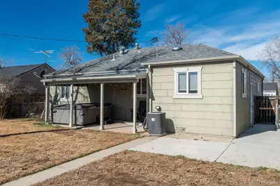 820 Newark Street, Aurora, CO 80010 - Photo 25