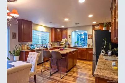 11861 Joplin Court, Commerce City, CO 80022 - Photo 7