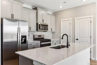 17949 E 93rd Place, Commerce City, CO 80022 - Photo 3