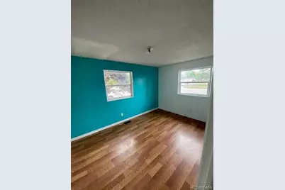 5551 Auckland Way, Denver, CO 80239 - Photo 13