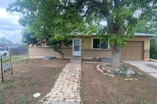 5551 Auckland Way, Denver, CO 80239 - Photo 1
