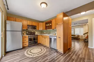 985 W 10th St, Loveland, CO 80537 - Photo 3