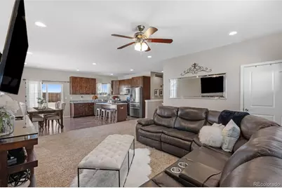 84 S 4th Avenue, Deer Trail, CO 80105 - Photo 7