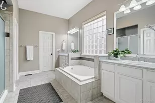 24536 E Frost Dr, Aurora, CO 80016 - Photo 19