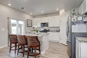 47 S Titus St, Aurora, CO 80018 - Photo 5