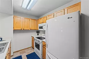 4273 Hunting Meadows Cir, Colorado Springs, CO 80916 - Photo 7