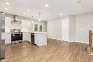 9860 W Chenango Ave, Denver, CO 80123 - Photo 11