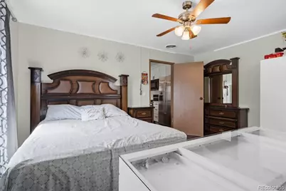 15814 Colfax Ave, Aurora, CO 80011 - Photo 13
