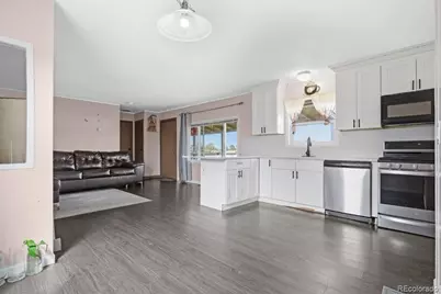 15814 Colfax Ave, Aurora, CO 80011 - Photo 7