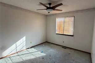 1077 S Joplin Way, Aurora, CO 80017 - Photo 9