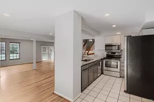 3567 S Ivanhoe St, Denver, CO 80237 - Photo 7