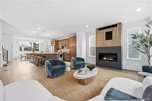 10916 E Hinsdale Cir, Englewood, CO 80112 - Photo 9