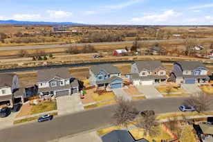15461 Village Circle, Commerce City, CO 80603 - Photo 3