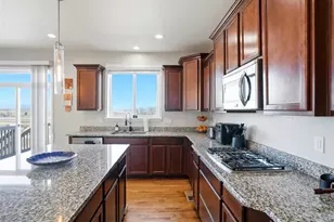 15461 Village Circle, Commerce City, CO 80603 - Photo 21