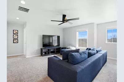 15461 Village Circle, Commerce City, CO 80603 - Photo 29