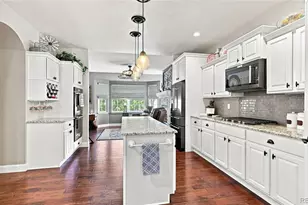8223 S Quemoy Cir, Aurora, CO 80016 - Photo 5