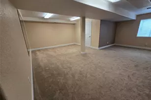 1927 Rannoch Dr, Longmont, CO 80504 - Photo 17