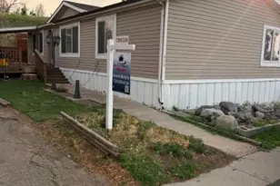1645 Eisenhower Way, Aurora, CO 80011 - Photo 1