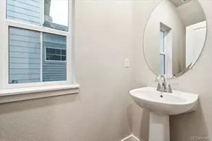 9390 Ceylon St, Commerce City, CO 80022 - Photo 11