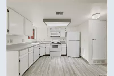 942 S Dearborn Way #10, Aurora, CO 80012 - Photo 5