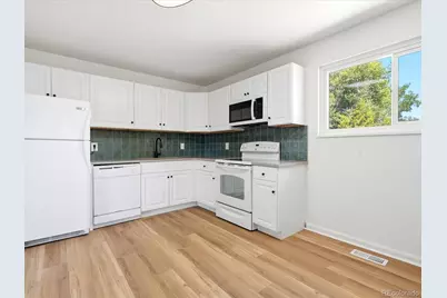 12265 E 55th Avenue, Denver, CO 80239 - Photo 9