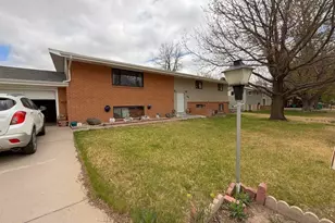 50 Paradise Dr, Burlington, CO 80807 - Photo 3
