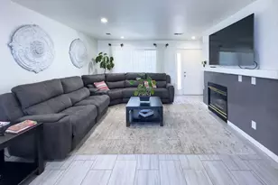 19163 E Wyoming Dr, Aurora, CO 80017 - Photo 3