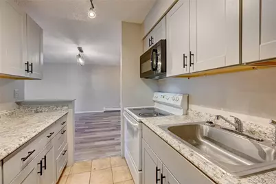 5770 E Warren Avenue #C-114, Denver, CO 80222 - Photo 11