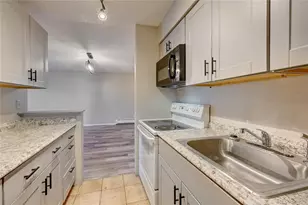 5770 E Warren Ave, Denver, CO 80222 - Photo 11