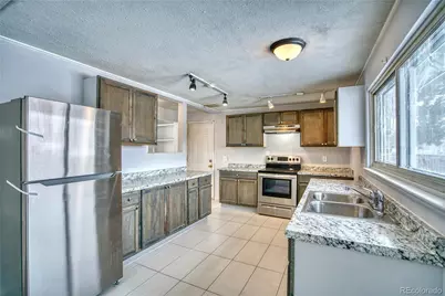 3137 Ursula Street, Aurora, CO 80011 - Photo 7